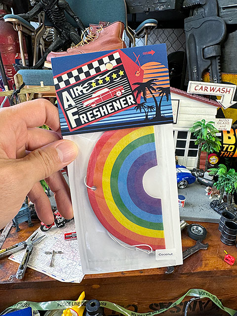 レインボー　エアーフレッシュナー　（ココナッツの香り）　■ アメリカン雑貨 アメリカ雑貨 |  | 04