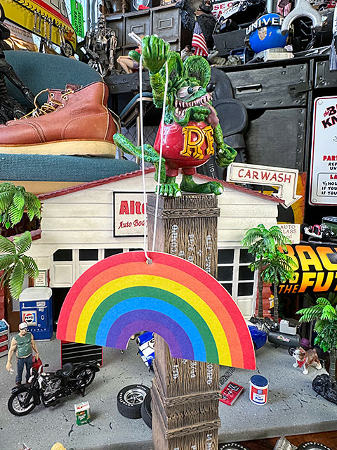 レインボー　エアーフレッシュナー　（ココナッツの香り）　■ アメリカン雑貨 アメリカ雑貨 |  | 01