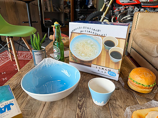絶景を眺めながらすする素麺　富士山　そうめん鉢セット　陶器製　そうめん鉢+そばちょこのセット ■ アメリカン雑貨 アメリカ雑貨 爆買 |  | 01