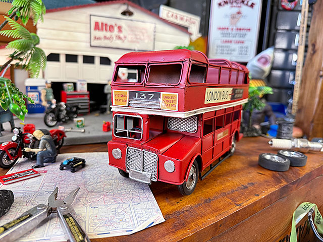ロンドンバス　ルートマスター　ブリキオブジェ　英国　イギリス　二階建てバス ■ アメリカン雑貨 アメリカ雑貨