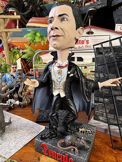 NECA ネカ ユニバーサルモンスターズ ドラキュラ伯爵 ヘッドノッカー