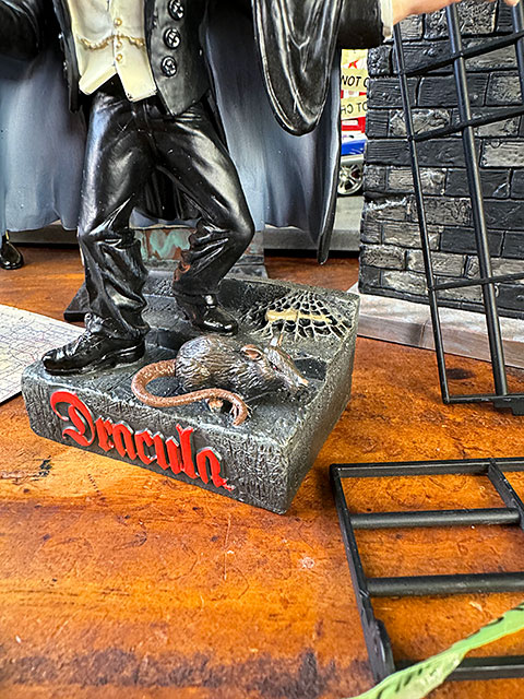 NECA ネカ ユニバーサルモンスターズ ドラキュラ伯爵 ヘッドノッカー