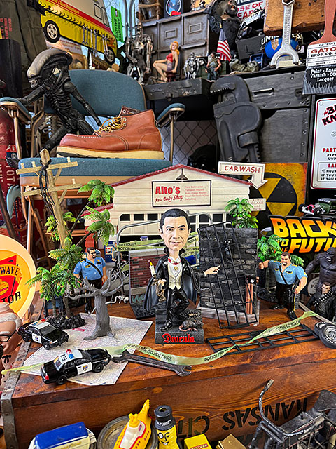 NECA ネカ ユニバーサルモンスターズ ドラキュラ伯爵 ヘッドノッカー