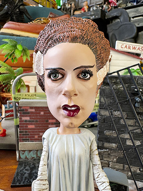 NECA ネカ ユニバーサルモンスターズ フランケンシュタインの花嫁