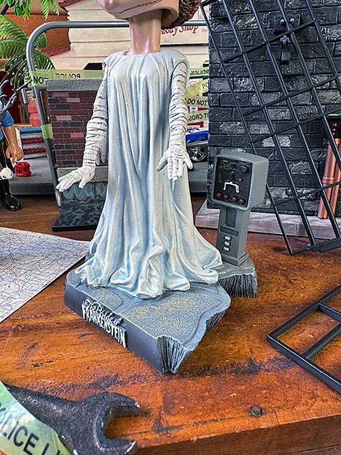 NECA ネカ ユニバーサルモンスターズ フランケンシュタインの花嫁