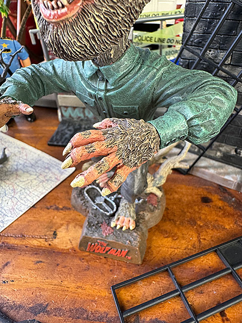 NECA　ネカ　ユニバーサルモンスターズ　狼男　ヘッドノッカー　オオカミ男　ローレンス・タルボット　ボビングヘッド |  | 04