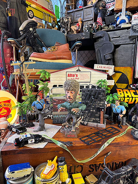 NECA　ネカ　ユニバーサルモンスターズ　狼男　ヘッドノッカー　オオカミ男　ローレンス・タルボット　ボビングヘッド |  | 12