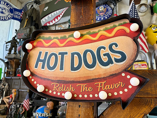 ホットドッグ ロードサイン型 LEDティンサイン 看板 □ アメリカン雑貨