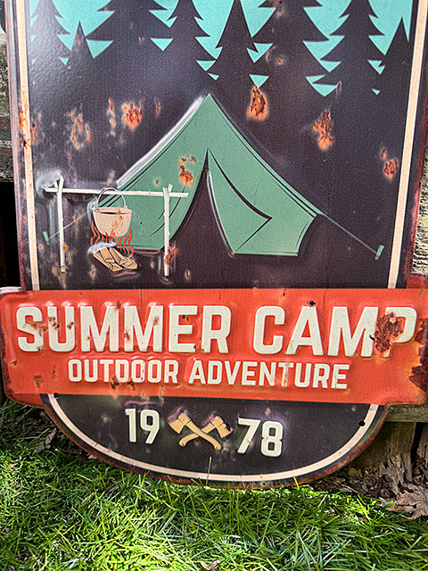 アウトドア　キャンプ　エンボスティンサイン　（サマーキャンプ）　ブリキ看板　■　アメリカン雑貨　アメリカ雑貨 |  | 02