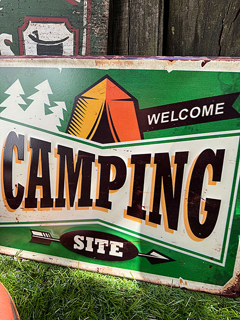 アウトドア　キャンプ　エンボスティンサイン　（キャンプサイト）　ブリキ看板　■　アメリカン雑貨　アメリカ雑貨 |  | 01
