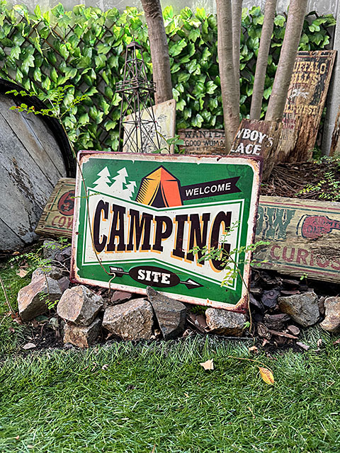 アウトドア　キャンプ　エンボスティンサイン　（キャンプサイト）　ブリキ看板　■　アメリカン雑貨　アメリカ雑貨 |  | 06