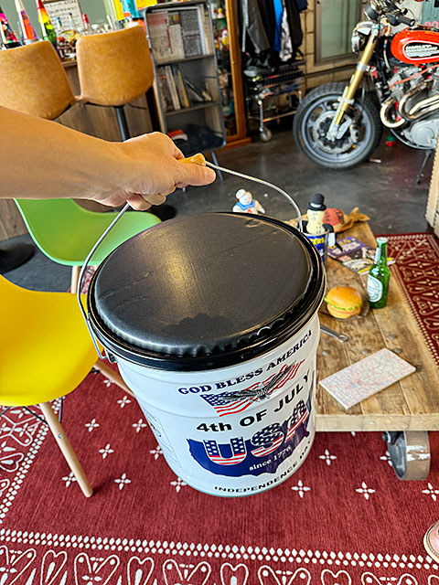 星条旗　オイル缶スツール　U.S.フラッグ ■ アメリカン雑貨 アメリカ雑貨 |  | 07