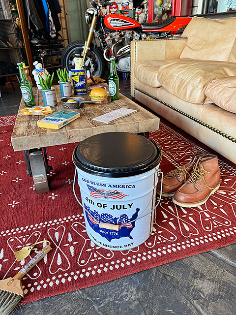 星条旗　オイル缶スツール　U.S.フラッグ ■ アメリカン雑貨 アメリカ雑貨 |  | 08