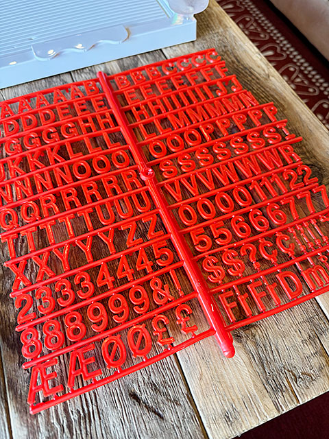 アメリカのショップで使われてるメニューボード　オープン＆クローズ　（横型）　ストアサプライ・ウェアハウス製 |  | 10