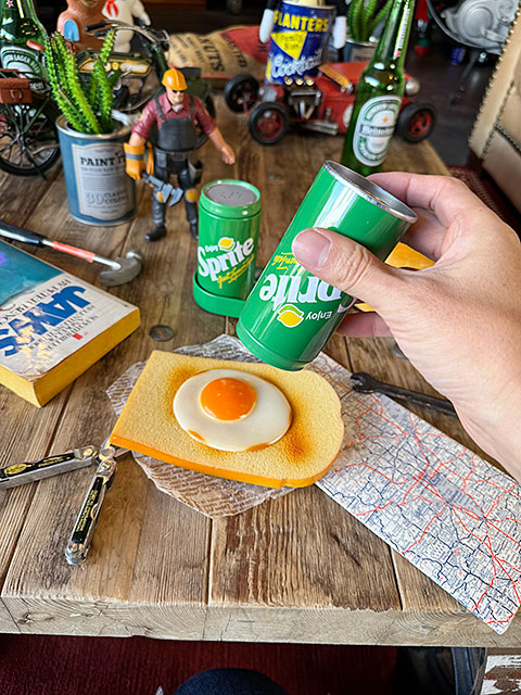 グレムリン 陶器製 2体(ソルト＆ペッパー)、貯金箱 1体 の3体セット