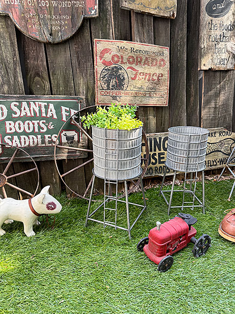 オールドアメリカ　ウォータータンク　給水塔　プランター　（Lサイズ）　ブリキオブジェ　■　アメリカン雑貨　アメリカ雑貨 |  | 08