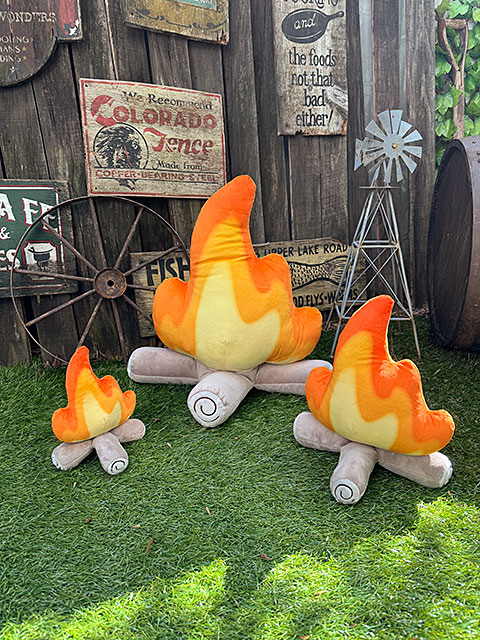 SNSでバズり中！ 焚き火 ぬいぐるみ ボンファイアー （3種セット/M/L