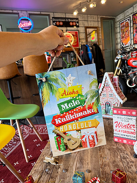 ハワイアンクリスマス　ウッドボード　ハンギングサイン　（インフォメーションサイン）　■　アメリカン雑貨　アメリカ雑貨 |  | 01