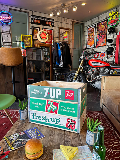 たっぷりのephemeral box☆ヴィンテージ　海外紙モノ　蚤の市 MUSEUM DROP FRONT STORAGE BOX | Home accessory,Stationery
