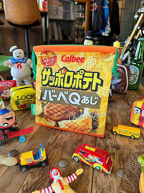 昭和レトロ★駄菓子屋さん30円100付ピンクレディー・キーホルダー 昭和レトロ☆駄菓子屋さん30円100付ピンクレディー・キーホルダー
