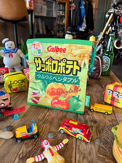 駄菓子屋シリーズ お菓子のキンチャク袋 （サッポロポテト） カルビー オフィシャルグッズ 巾着袋 昭和レトロ : 327744 :  アメリカン雑貨専門店キャンディタワー - 通販 - Yahoo!ショッピング