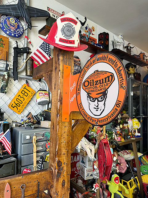 オイルザム　サイド看板　両面プリント　フランジメタルサイン　Oilzum　オイルズム ■ アメリカン雑貨 アメリカ雑貨 |  | 04