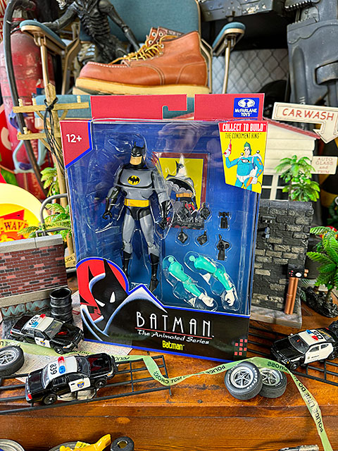 マクファーレントイズ DCコミック バットマン アニメイテッド 6インチ アクションフィギュア アニメ版 : 327928 :  アメリカン雑貨専門店キャンディタワー - 通販 - Yahoo!ショッピング