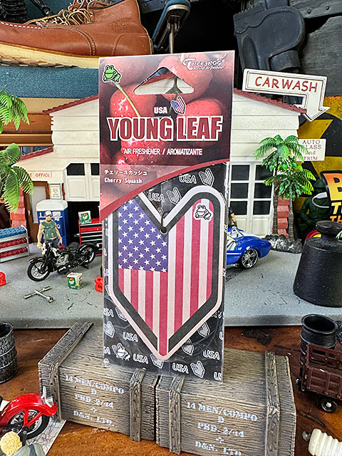 星条旗ヤングリーフ　エアーフレッシュナー　（チェリースカッシュの香り）　■　アメリカン雑貨　アメリカ雑貨 |  | 01