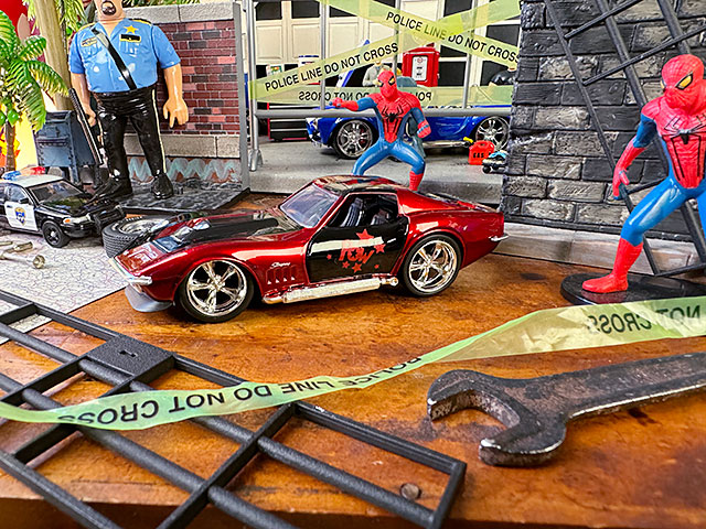 Jada DC コミック ハーレイ・クイン 1969年シボレー コルベット