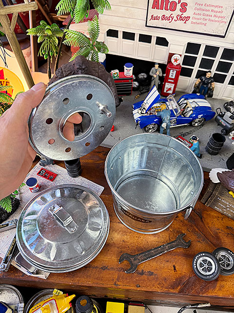 創業大正12年　熟練職人による手作り　日本製　オハイザラ　1Lサイズ　バケツ型　フタ付き　灰皿 ■ アメリカン雑貨 アメリカ雑貨 |  | 05