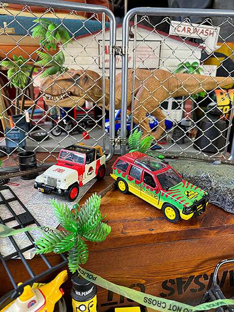 Jada　映画　ジュラシックパーク　JPスタッフ　ジープ　ラングラー　＆　フォード　エクスプローラー　ミニカー　1/32　（2台セット） |  | 06