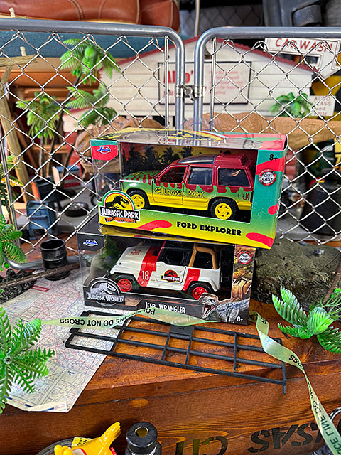 Jada　映画　ジュラシックパーク　JPスタッフ　ジープ　ラングラー　＆　フォード　エクスプローラー　ミニカー　1/32　（2台セット） |  | 07