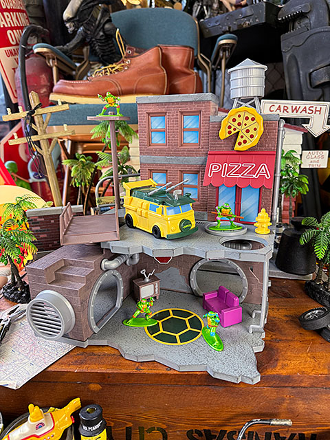 Jada　ティーンエイジ・ミュータント・ニンジャ・タートルズ　隠れ家　ジオラマ　プレイセット　ナノ・シーン | 