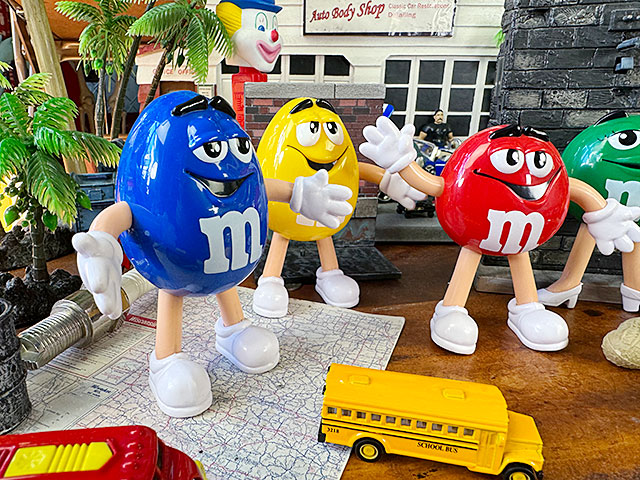 m&m's　ベンダブルドール　（4体セット）　エムアンドエムズ　フィギュア　■　アメリカン雑貨　アメリカ雑貨