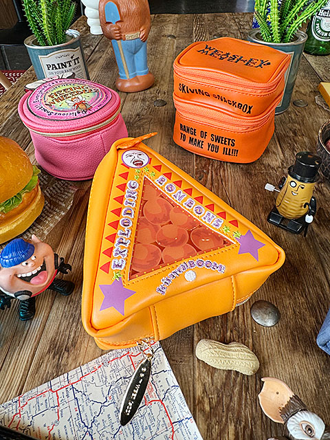 ハリーポッター　爆発ボンボンチョコ　ファスナーポーチ　ハニーデュークス　魔法界のお菓子 ■ アメリカン雑貨 アメリカ雑貨 | 