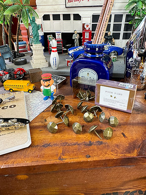 アンティーク　プッシュピン　直径1.5cm　24個入り　画鋲　（TYPE D）　■ アメリカン雑貨 アメリカ雑貨 |  | 02