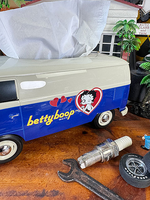 ベティ・ブープ　コラボモデル　ワーゲンバス　ティッシュボックス　（ツートンネイビー）　■　アメリカン雑貨　アメリカ雑貨 |  | 04