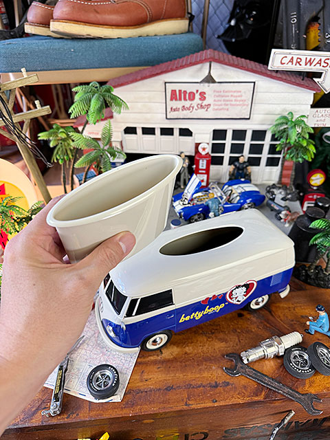 ベティ・ブープ　コラボモデル　ワーゲンバス　ティッシュボックス　（ツートンネイビー）　■　アメリカン雑貨　アメリカ雑貨 |  | 10