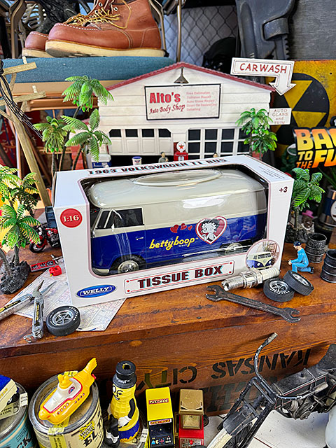 ベティ・ブープ　コラボモデル　ワーゲンバス　ティッシュボックス　（ツートンネイビー）　■　アメリカン雑貨　アメリカ雑貨 |  | 07