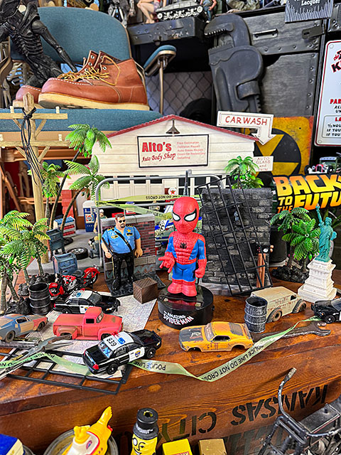 NECA　マーベル　スパイダーマン　ボディノッカー　アベンジャーズ　■ アメリカン雑貨 アメリカ雑貨 |  | 02