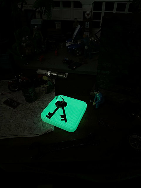 暗闇で光る！蓄光　グロー　ミニパーツトレイ　MADE IN U.S.A.　単品 ■ アメリカン雑貨 アメリカ雑貨 |  | 03