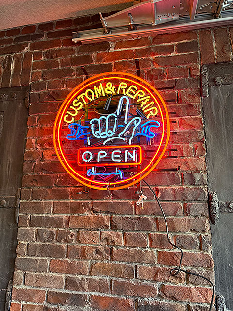 カスタム＆リペアガレージ　ネオン管　ネオンサイン　【即納】【在庫あり】【6ヶ月保証付き】 |  | 03