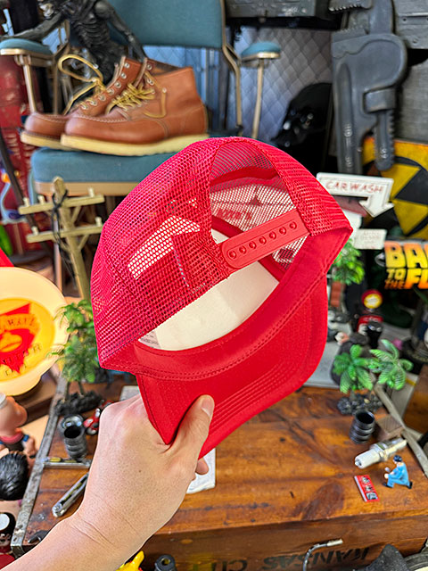 パブスト　ブルーリボン　ビアー　メッシュキャップ　帽子色＝ホワイト×レッド ■ アメリカン雑貨 アメリカ雑貨 |  | 03