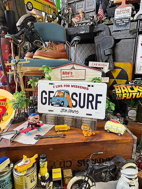 ガーフィールド　ライセンスプレート　（サーフ/ホワイト）　■　アメリカン雑貨　アメリカ雑貨 |  | 01