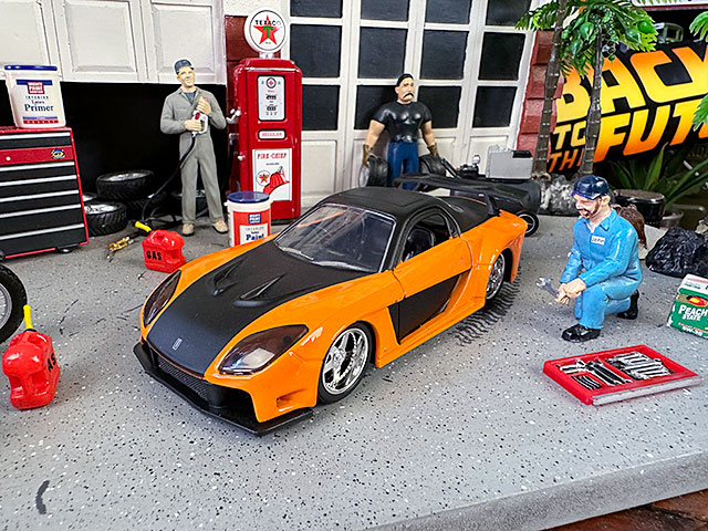 Jada 映画 ワイルドスピード ダイキャストミニカー 1/32スケール （ハン マツダ RX-7 ヴェイルサイド オレンジ＆ブラック） :  331221 : アメリカン雑貨専門店キャンディタワー - 通販 - Yahoo!ショッピング