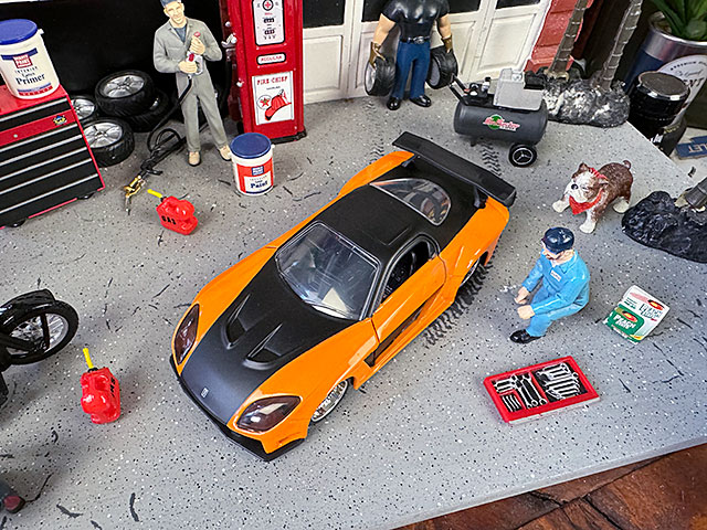 Jada 映画 ワイルドスピード ダイキャストミニカー 1/32スケール （ハン マツダ RX-7 ヴェイルサイド オレンジ＆ブラック） :  331221 : アメリカン雑貨専門店キャンディタワー - 通販 - Yahoo!ショッピング