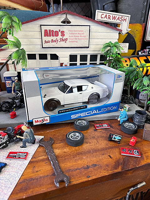 マイスト　1973年ニッサン　スカイライン　GT-R　ケンメリ　KPGC110　（ホワイト）　ダイキャストミニカー　1/24スケール |  | 07