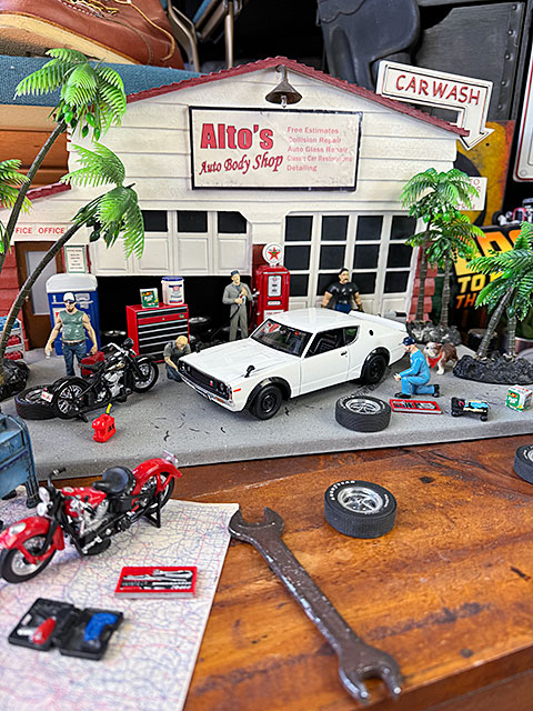 マイスト　1973年ニッサン　スカイライン　GT-R　ケンメリ　KPGC110　（ホワイト）　ダイキャストミニカー　1/24スケール |  | 02