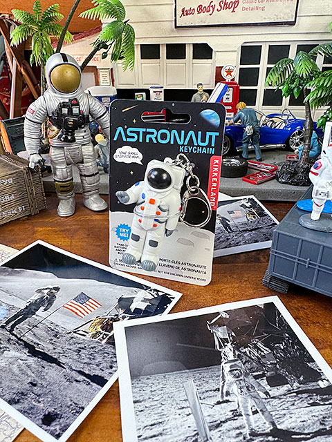 キッカーランド　しゃべる＆光る！　宇宙飛行士　アストロノート　キーホルダー ■ アメリカン雑貨 アメリカ雑貨 |  | 05
