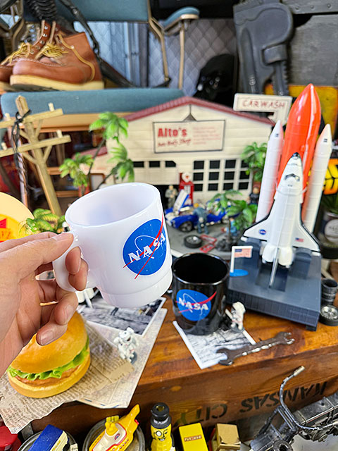 NASA　オフィシャル　スタッキングマグ　330ml　（2色セット）　プラスチック製マグカップ ■ アメリカン雑貨 アメリカ雑貨 |  | 02